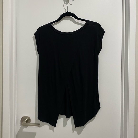 ♡ Aritzia Wilfred Anvers T-Shirt - Picture 5 of 9